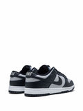 Nike
Dunk Low 