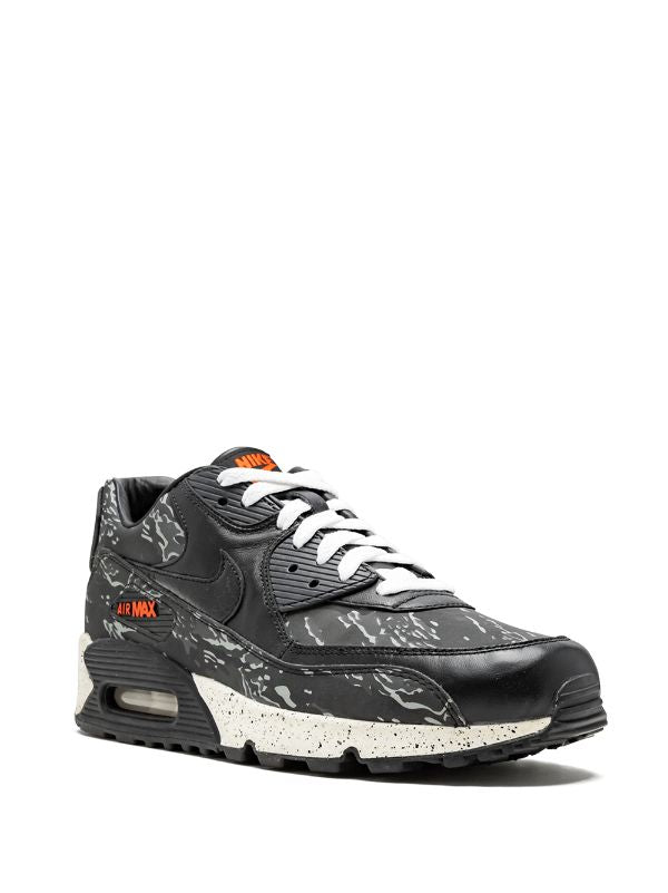 Nike
x Atmos Air Max 90 Premium "Black Tiger Camo" sneakers