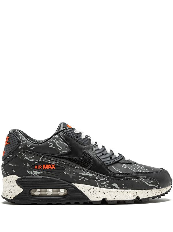 Nike
x Atmos Air Max 90 Premium "Black Tiger Camo" sneakers