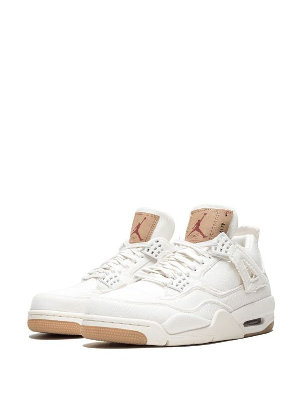 Jordan
Air Jordan 4 Retro Levis NRG white denim