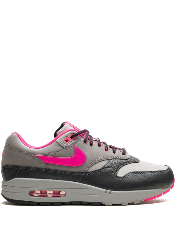 Nike
x HUF Air Max 1 SP "Pink Pow" sneakers