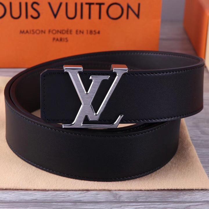 LOUIS VUITTON - LEATHER BELT