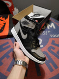 NIKE - AIR JORDAN 1